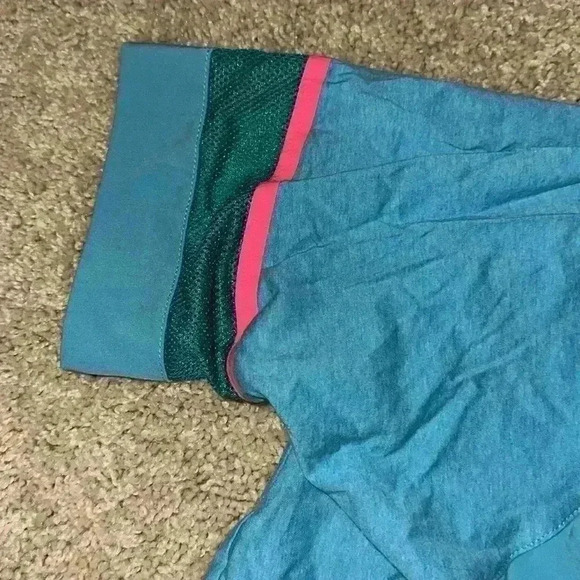 Nike sport shirt size L - Picture 3 of 4